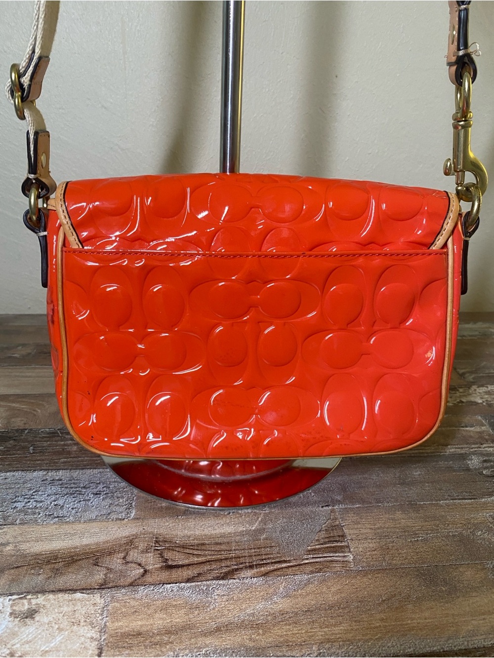 Coach Orange Patent Leather Signature Crossbody with Tan Trim - Picture 2 of 13